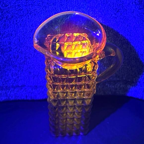 Vintage Diamond Small Pitcher Cadmium Glowing - Picture 5 of 10